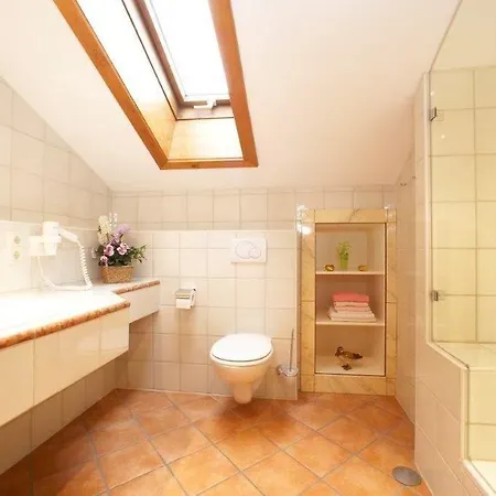 Apartments- Und Anton