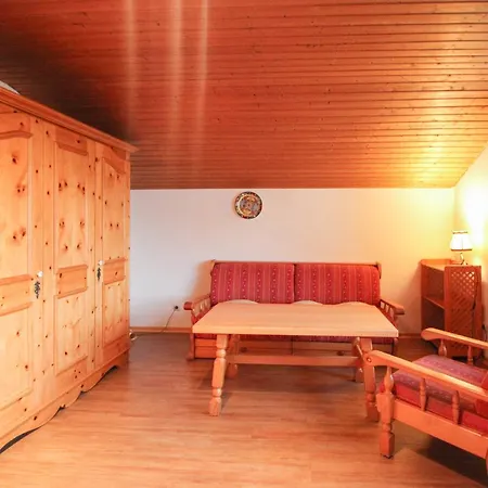 Apartments- Und Anton *